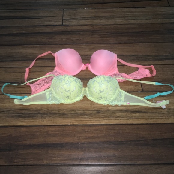 PINK Victoria's Secret Other - Bundle Of 2 Victoria’s Secret & PINK 32B Bras
